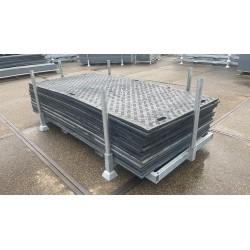 Stapelbox + 20 kunststof...